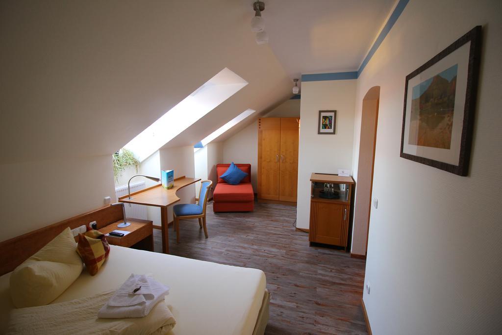 Hotel Zur Linde 3*