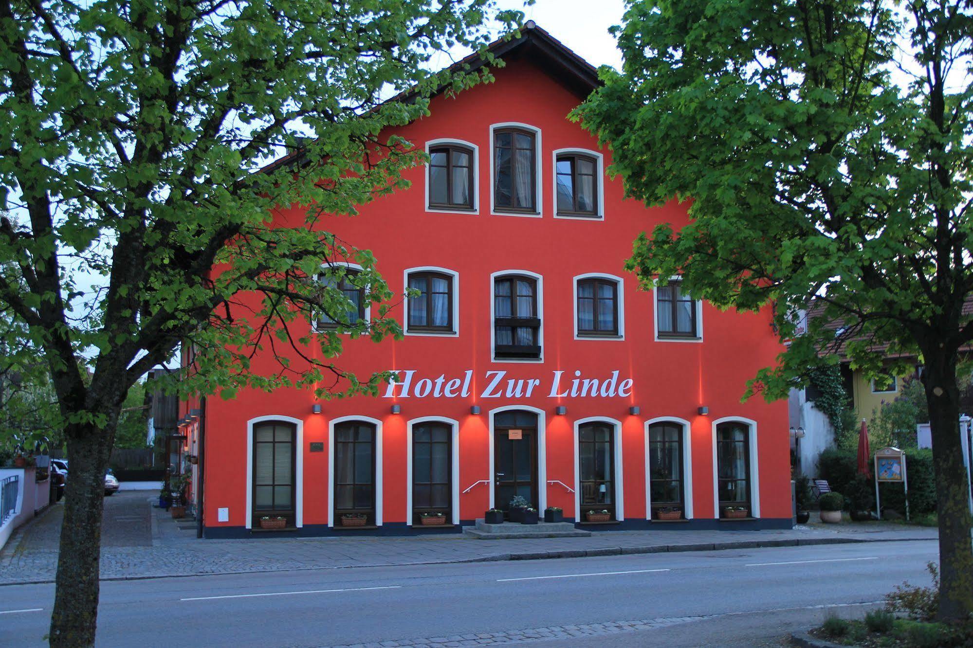 Hotel Zur Linde 3*