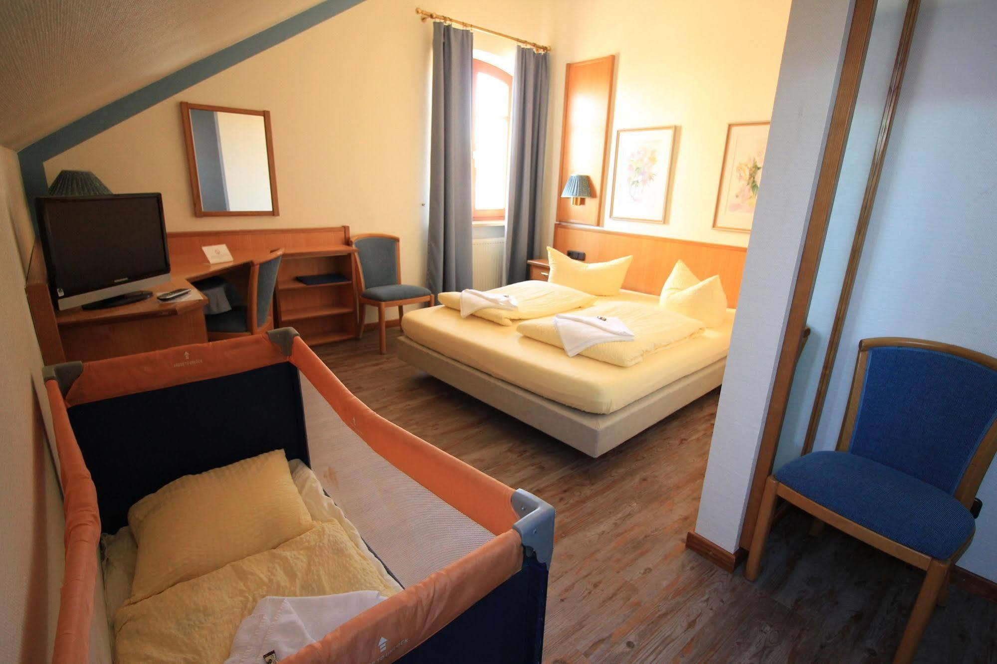 Hotel Zur Linde Hohenlinden