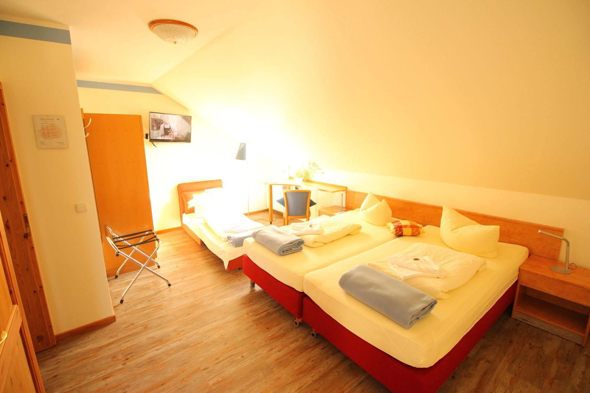 Zur Linde Hotel Hohenlinden